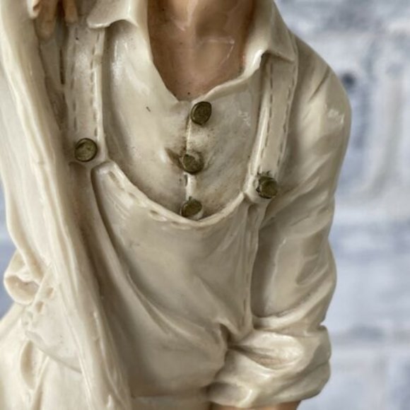 Vittario Tessaro By ADL  Little Boy Digging / Garden Figurine - Picture 3 of 11